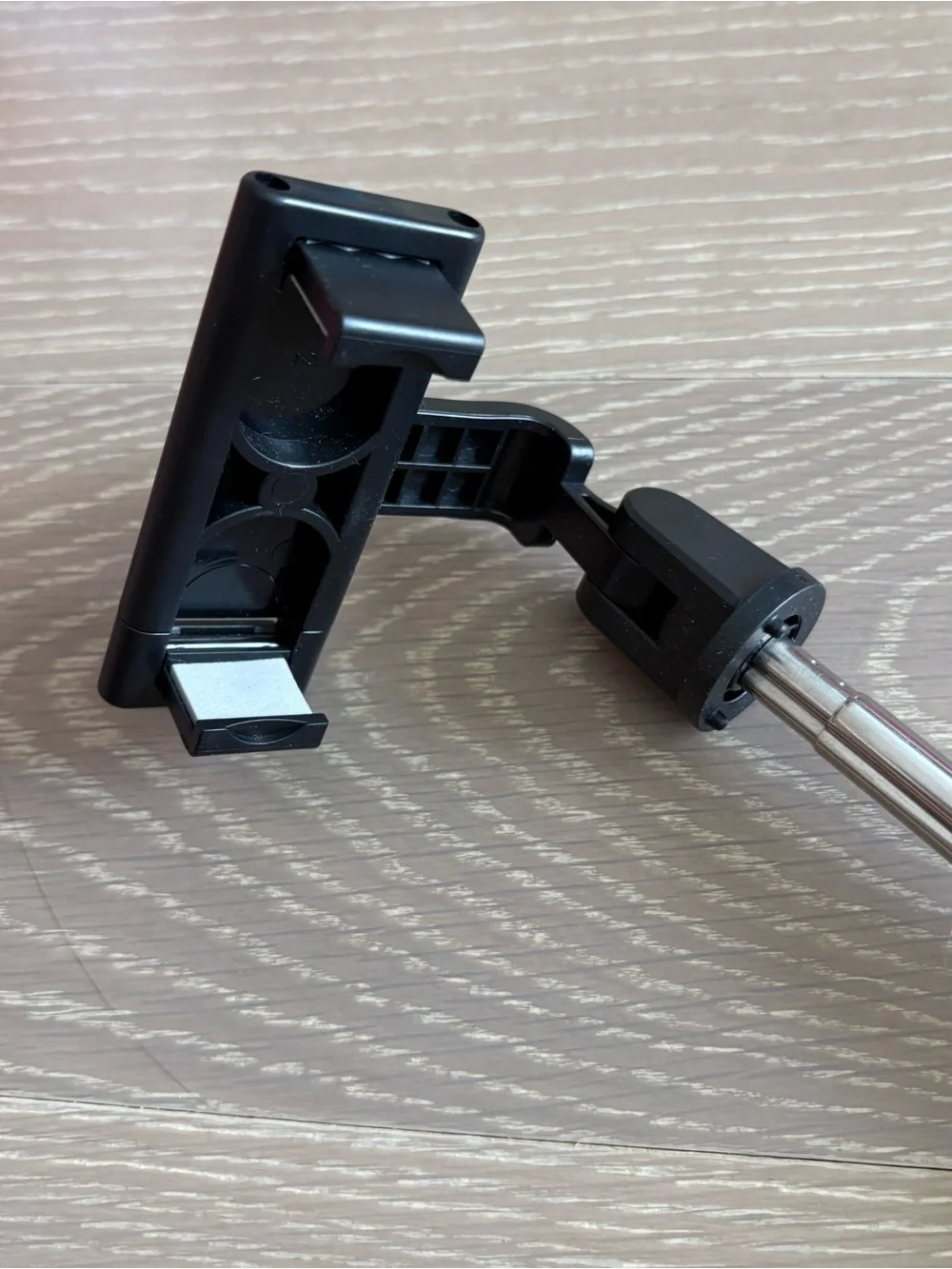 Compact Black Foldable Phone Mount tripod / Selfie Stick with shutter remote
